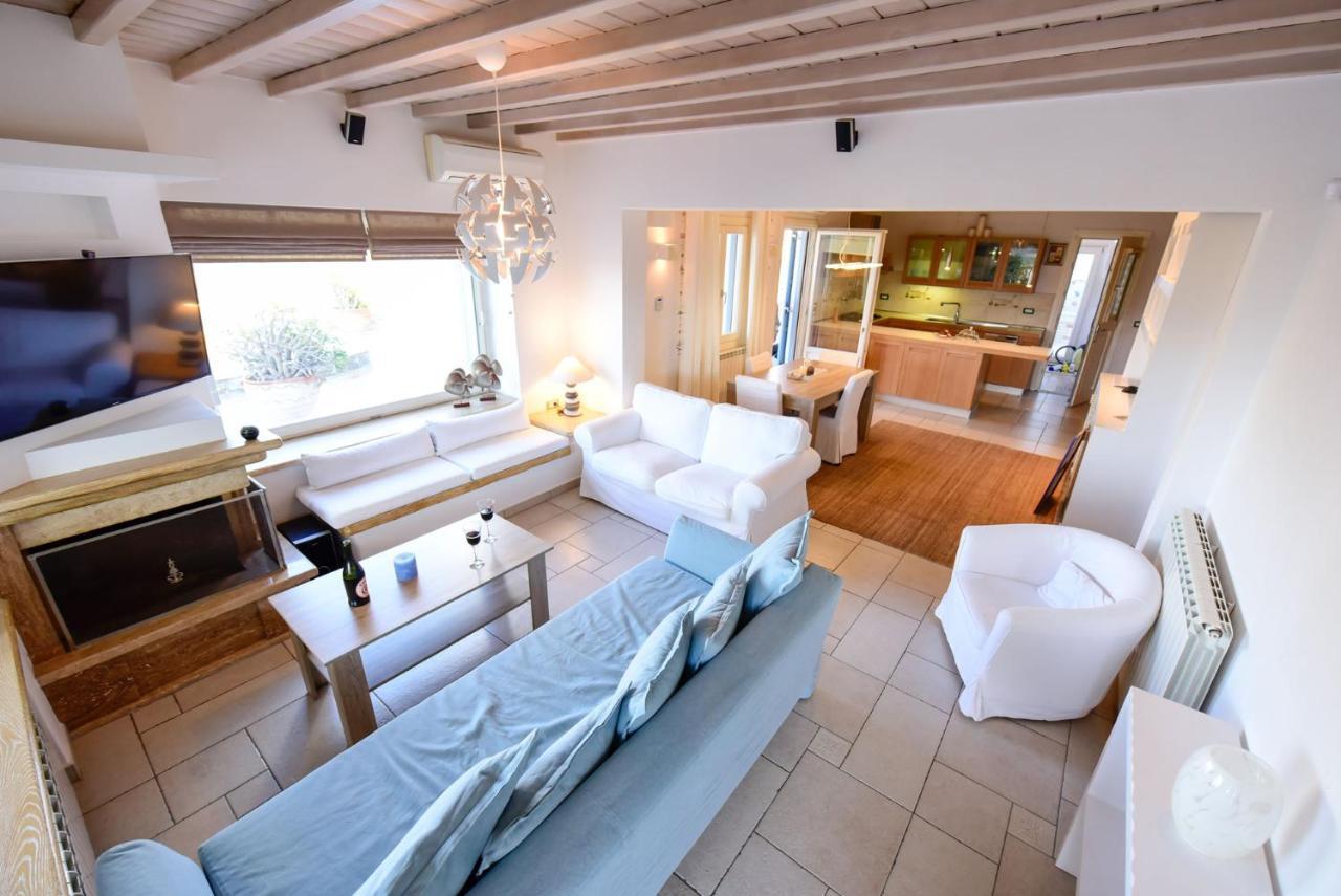 Ftelia Beach Paradise - Villa Irina'S Oasis Buitenkant foto