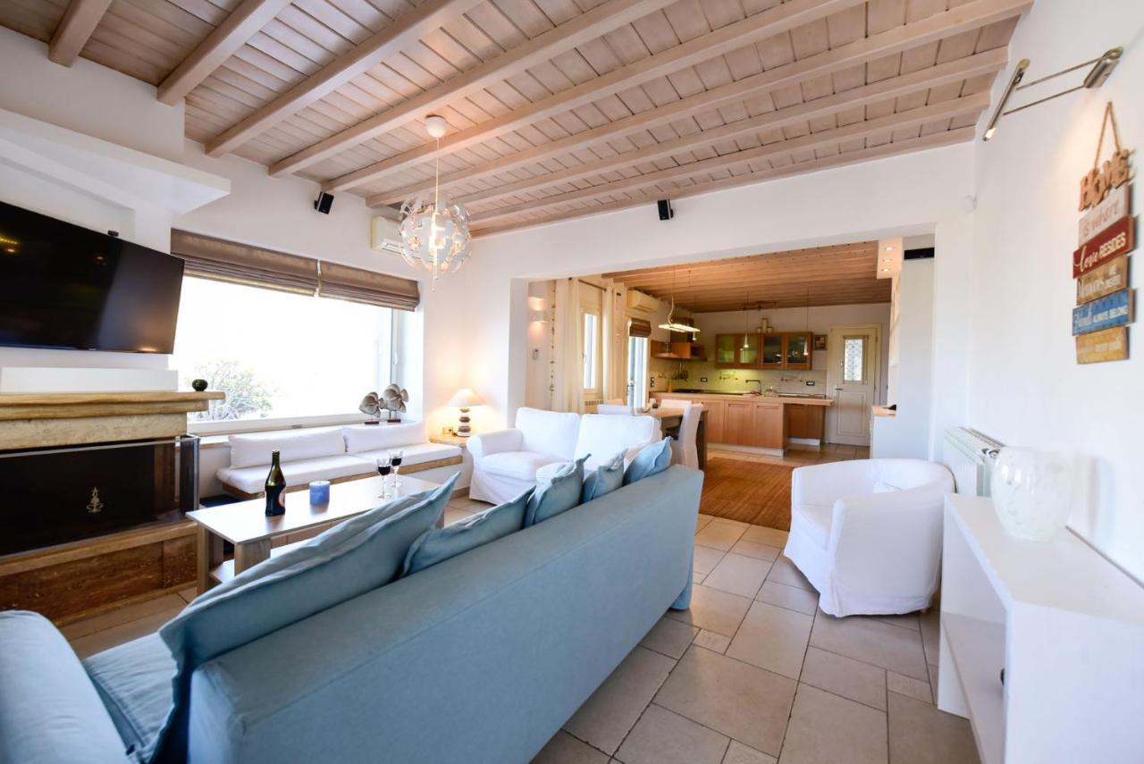 Ftelia Beach Paradise - Villa Irina'S Oasis Buitenkant foto